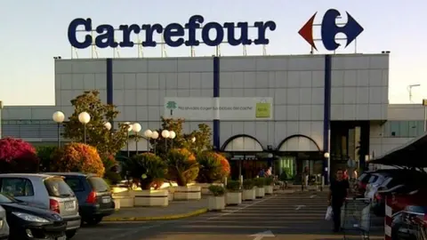Carrefour triunfa a d&iacute;as de Navidad con la carne de cerdo con nombre de reptil