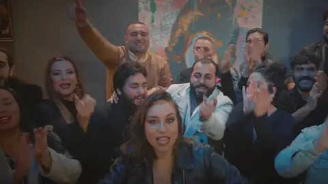 Zambomba de Jerez: Mar&iacute;a Terremoto revoluciona la ciudad con "Coplillas de Nochebuena"