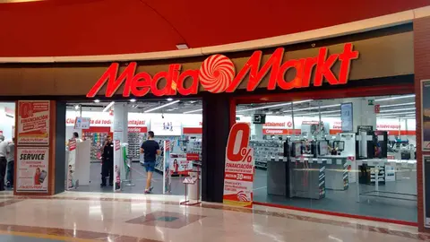 Media Markt piensa en las parejas en Navidad con un producto imprescindible en el ba&ntilde;o de casa