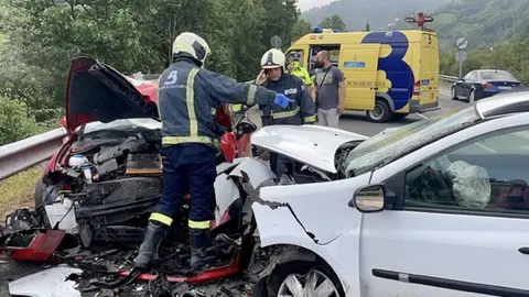 Impactante accidente con 6 heridos, 2 de ellos menores, en Cabra