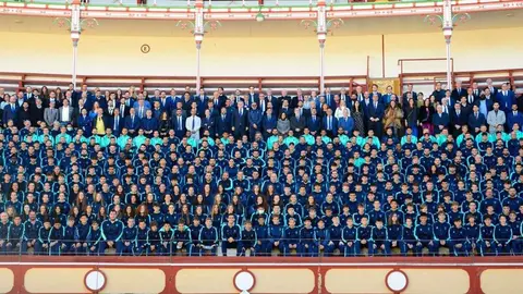 Foto de Navidad del C&aacute;diz CF en la Plaza de Toros de El Puerto de Santa Mar&iacute;a