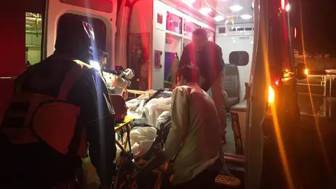 Disparan a una ambulancia en pleno Chiclana para acabar con el paciente a gritos de 'te voy a matar'