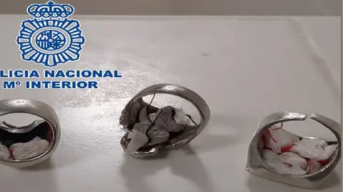 Droga oculta en el interior de los anillos