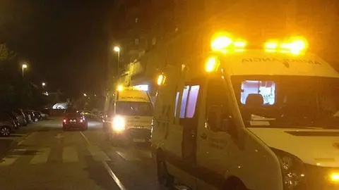 Apu&ntilde;alan a tres hermanos en la puerta de una discoteca en Hu&eacute;tor Tajar