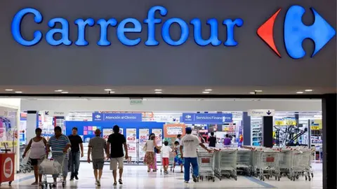 Carrefour hace frente a Zara y lanza prendas para ir top y brillantes a las comidas de Navidad: por s&oacute;lo 18 Euros