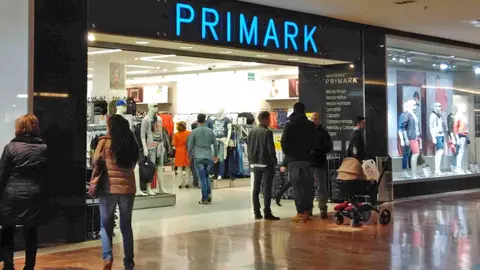 La prenda m&aacute;s exclusiva de Primark es un abrigo que combate el fr&iacute;o y llevan estrellas de Hollywood