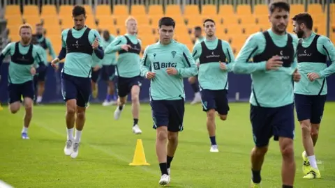 El C&aacute;diz CF comunica cinco casos de COVID 19 en su plantilla