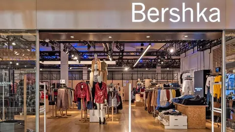 Bershka tira la tienda por la ventana con un abrigo a precio de regalo: adi&oacute;s fr&iacute;o en 5 colores