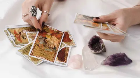 Las mejores videntes de Marbella con minutos gratis de bienvenida