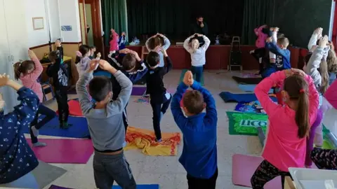 Talleres de yoga y teatro de la Diputaci&oacute;n de M&aacute;laga
