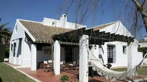 Vivir de alquiler en Jerez en un chalet en Montealto es posible: 1.300 metros cuadrados