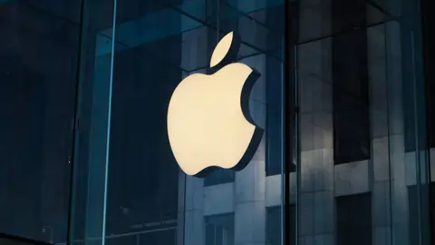 Apple compite con Amazon con su inteligencia artificial propia: Siri contra Alexa