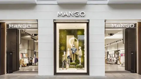 Pulso de Mango a Zara en rebajas con 5 preciosos jerseys a precio low cost: menos de 20 Euros