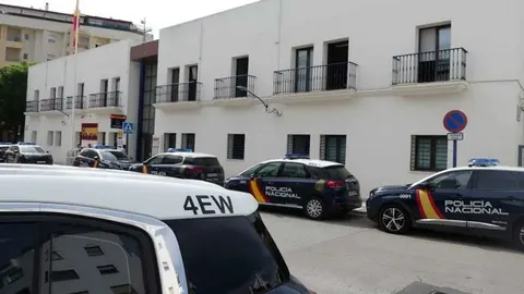 Llama varias veces a emergencias por haber apu&ntilde;alado a su hermana en Estepona, siendo mentira