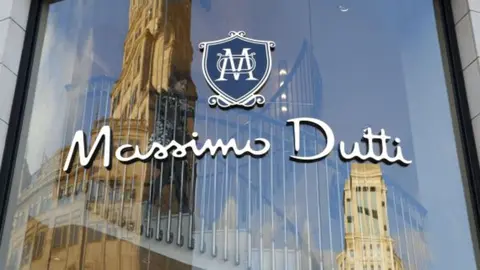 El c&aacute;rdigan largo de Massimo Dutti m&aacute;s buscado est&aacute; ahora rebajado a precio de infarto