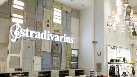 Stradivarius lanza en sus segundas rebajas 4 prendas de vestir para ir m&aacute;s que guapa gastando lo m&iacute;nimo