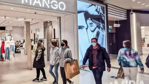 Mango: el bolso que se va a agotar en pocos d&iacute;as