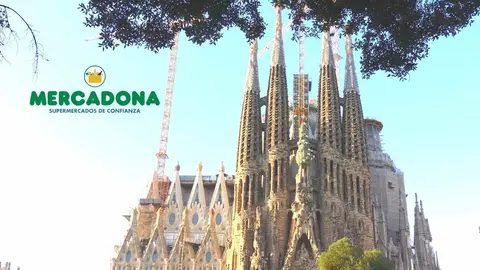 Los supermercados en lugares m&aacute;s extra&ntilde;os Mercadona en la Sagrada Familia y Carrefour en el mar
