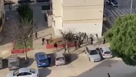 Una reyerta acaba con dos guardias civiles heridos a pedradas en San Roque