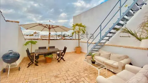 El &aacute;tico en alquiler m&aacute;s exclusivo de Jerez: en pleno centro y una enorme terraza