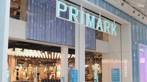 La moda setentera llega a Primark con un incre&iacute;ble conjunto de chaqueta y pantal&oacute;n