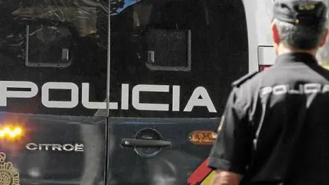 Acusan a 3 polic&iacute;as de Sevilla de colaborar con delitos de narcotr&aacute;fico