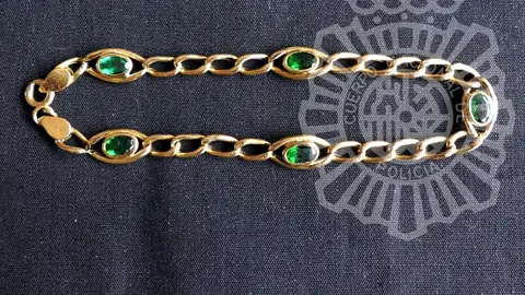 Roban joyas por valor de 100.000 euros a un representante de orfebrer&iacute;a en Sevilla