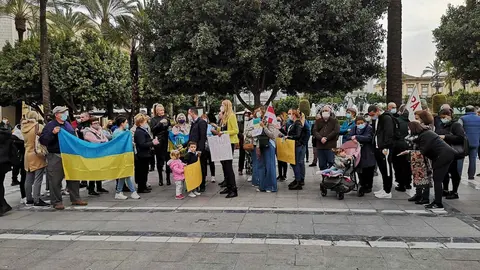 Concentraci&oacute;n en Jerez para pedir el fin de la guerra de Rusia con Ucrania (1)