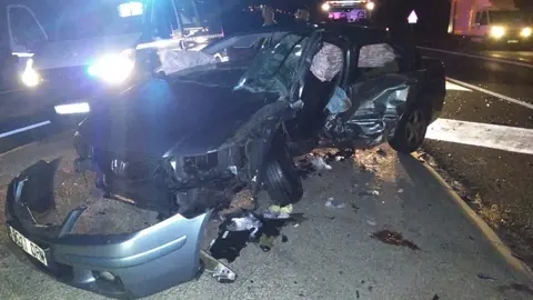 Un muerto y 4 heridos tras un accidente de tr&aacute;fico en Campillo de Arenas