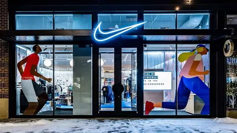 As&iacute; son las Nike al estilo Balenciaga que triunfan en El Corte Ingl&eacute;s