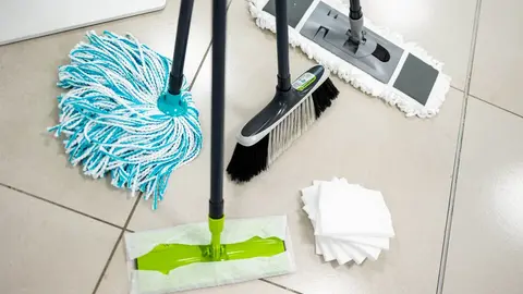 Mercadona pone un aviso a sus clientes sobre los productos de limpieza