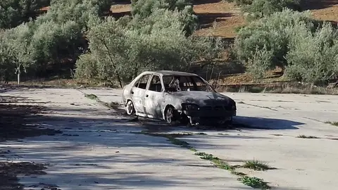 El hombre que apareci&oacute; muerto junto al coche incendiado en Rute fue asesinado