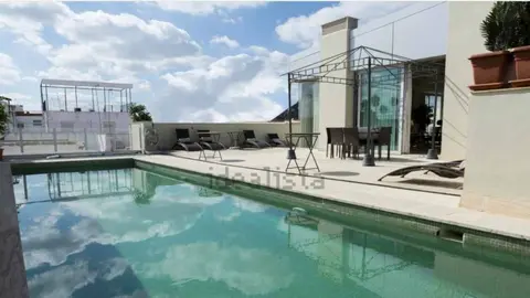 As&iacute; son los 2 &aacute;ticos en alquiler m&aacute;s exclusivos de Sevilla: con piscina y jacuzzi
