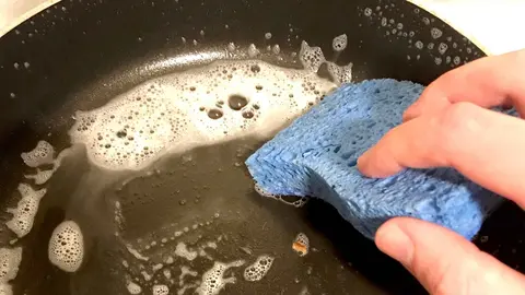 &iquest;C&oacute;mo limpiar una sart&eacute;n?