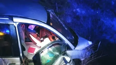 Un coche con refugiados ucranianos se sale de la carretera tras un accidente de tr&aacute;fico en Huesca
