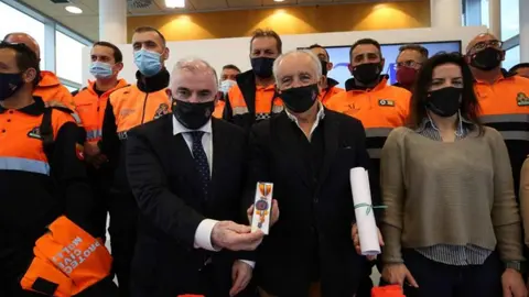 Acto de entrega de de material de Protecci&oacute;n Civil en la Diputaci&oacute;n de M&aacute;laga