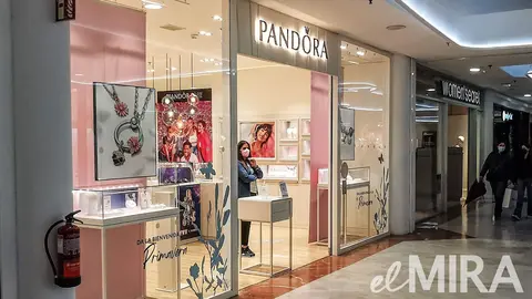 Tienda Pandora en el centro comercial &Aacute;rea Sur, Jerez de la Frontera