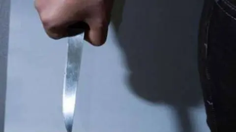 Un menor apu&ntilde;ala a otro a la salida del instituto en Rinc&oacute;n de la Victoria