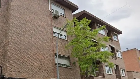 Un menor de 15 a&ntilde;os mata con el cable de la plancha a la pareja de su abuelo en Madrid