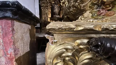 Arrancan en C&aacute;diz una de las esquinas del paso del Cristo de la Humildad y Paciencia