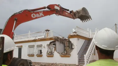 La Junta de Andaluc&iacute;a act&uacute;a contra m&aacute;s de 100 edificaciones ilegales en El Palmar