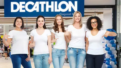Esta es la camiseta de Decathlon que est&aacute; de moda y no te rascas el bolsillo ni 6 euros