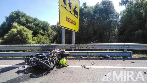 Dos motoristas muertos tras un coche 'kamikaze' en Vejer