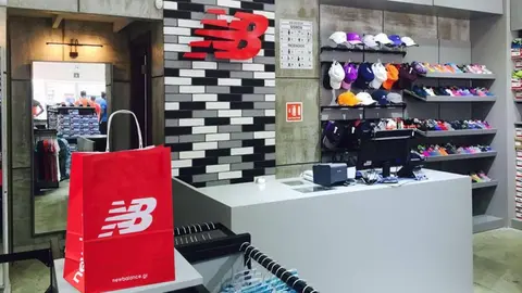 Este es el modelo de zapatillas New Balance m&aacute;s c&oacute;modo para mujer: arrasa en 3 colores