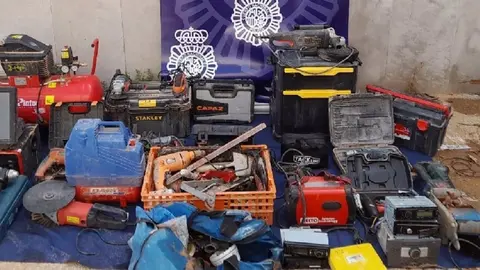 Esto es todo lo que escond&iacute;an en M&aacute;laga varios ladrones en una casa okupada