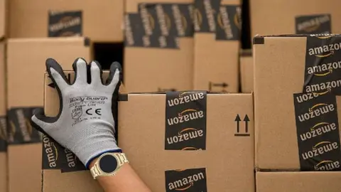 Amazon cuenta con 2 relojes elegantes en su cat&aacute;logo