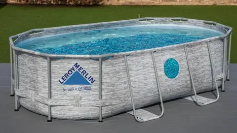 La nueva piscina desmontable gigante de Leroy Merlin est&aacute; a precio de ganga: 4 metros de largo