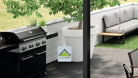 A falta de carb&oacute;n bueno es el gas: la barbacoa que arrasa en Leroy Merlin de 4 quemadores