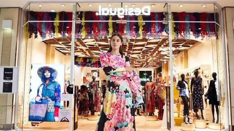El conjunto de vestido y bolso gigante de Desigual que causar&aacute; impacto all&aacute; donde vayas