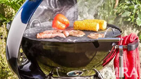 En Leroy Merlin se vuelven locos: descuentazo en la barbacoa de carb&oacute;n para 8 personas